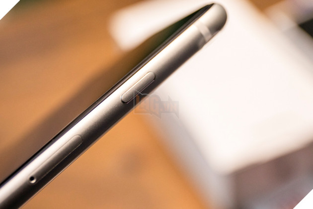 Cận cảnh iPhone SE 2020: Bình cũ rượu mới , cấu hình cực mạnh 10