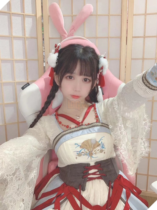 Nữ streamer Trung Quốc không có tài nhưng sở hữu thân hình nóng bỏng thu hút hàng ngàn lượt xem 6