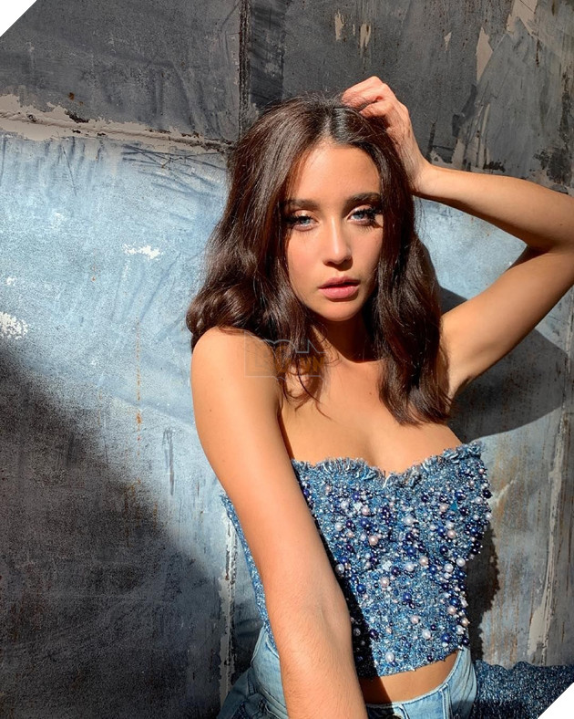 Loạt ảnh quyến rũ của Hot girl Instagram nổi tiếng từng xuất hiện trong bom tấn Money Heist, Elite 10