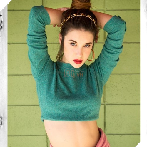 Loạt ảnh quyến rũ của Hot girl Instagram nổi tiếng từng xuất hiện trong bom tấn Money Heist, Elite 11