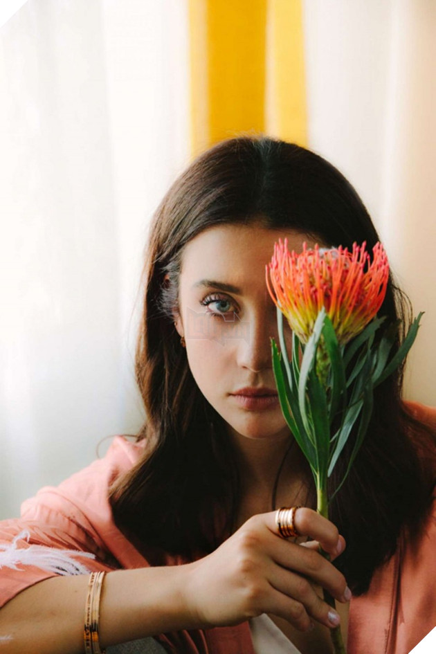 Loạt ảnh quyến rũ của Hot girl Instagram nổi tiếng từng xuất hiện trong bom tấn Money Heist, Elite 7