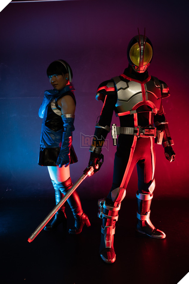 Lác mắt trước độ chịu chơi của cosplayer khi hóa thân thành Kamen Rider Faiz - Ảnh 7.