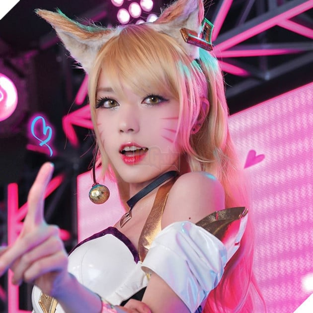 Quên luôn bản gốc với những màn hóa thân thành cô nàng Hồ ly Ahri nóng từng centimet của nữ cosplayer xứ kim chi - Ảnh 1.