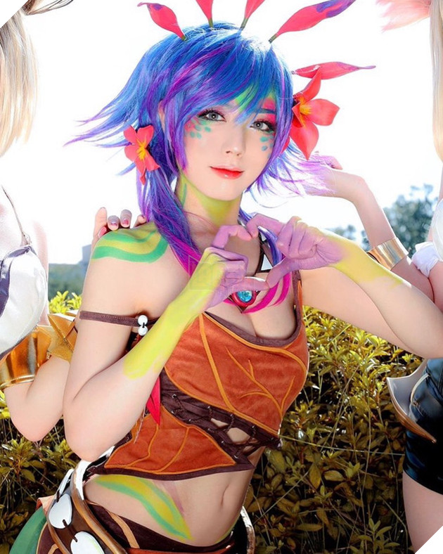 Quên luôn bản gốc với những màn hóa thân thành cô nàng Hồ ly Ahri nóng từng centimet của nữ cosplayer xứ kim chi - Ảnh 13.