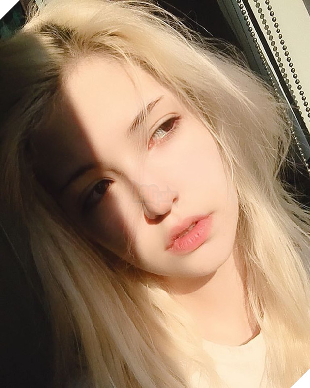 Quyến rũ, tài năng là thế, nhưng nữ thần LMHT Thổ Nhĩ Kỳ cũng phải gục ngã trước diện mạo tổng tài của Faker - Ảnh 11.