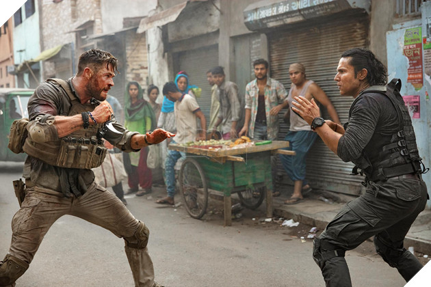 Chris Hemsworth đã giết bao nhiêu người trong Extraction? 2