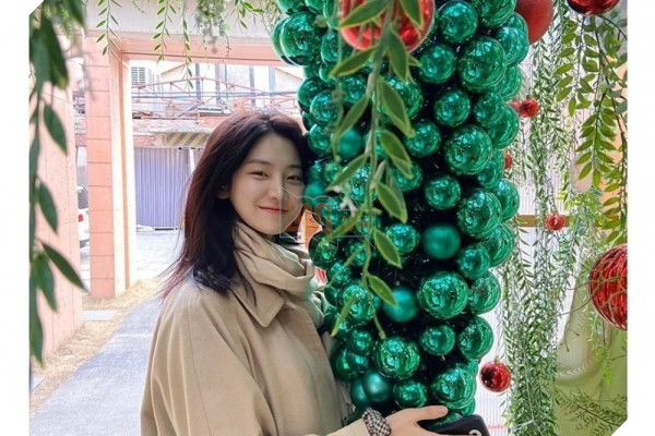 Nhan sắc đời thực của tú bà 16 tuổi trong bộ phim về đường dây mại dâm đang hot của Netflix 9