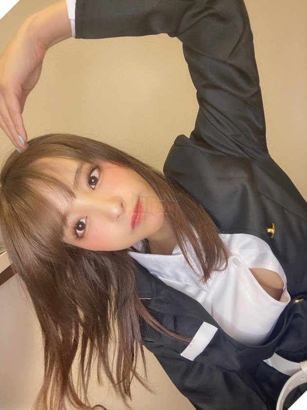 Ngắm mỹ nhân 18+ Nhật Bản Kana Momonogi cosplay Luyến Trụ trong Kimetsu no Yaiba - Ảnh 9.