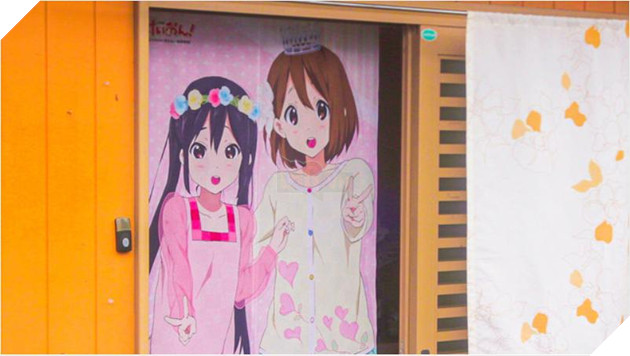 Anime K-ON! Đã bảo tồn cả một thị trấn như thế nào? 8