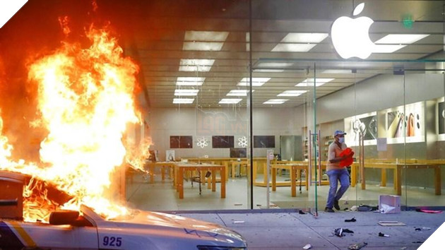 Apple khiến những kẻ cướp ngỡ ngàng vì iPhone bị đánh cắp trong cuộc biểu tình bị vô hiệu hoá