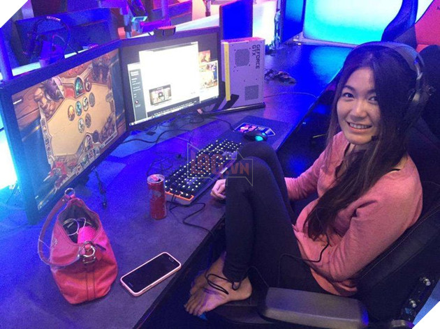 Top 5 eSport Streamer nữ có lượng người theo dõi cao nhất trên thế giới 13