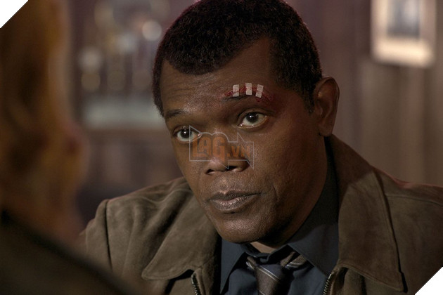 Sự tinh tế của Marvel Studios còn thể hiện ở chi tiết... mẩu bánh mì bị cắt chéo 2