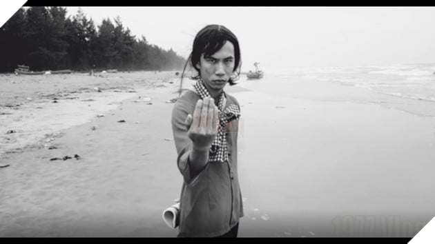 1977 Vlog ấn định video với tựa đề Chiếc thuyền ngoài xa - hứa hẹn nội dung bất ngờ