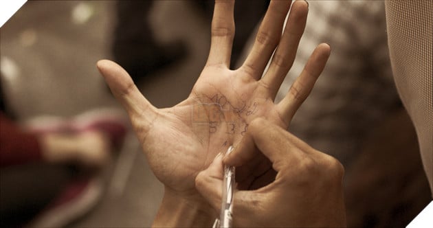 Ròm: Phim Việt đầu tiên đưa số đề lên màn ảnh 2