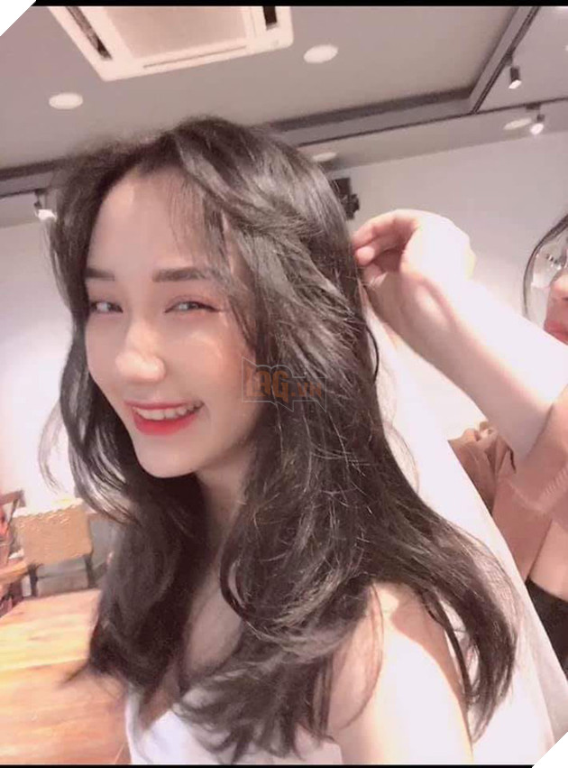 Nàng thơ của SBTC khoe nhan sắc ngọt ngào với váy cô dâu, cư dân mạng lại nháo nhào Tôi có 3 bích, để tôi làm chú rể - Ảnh 4.