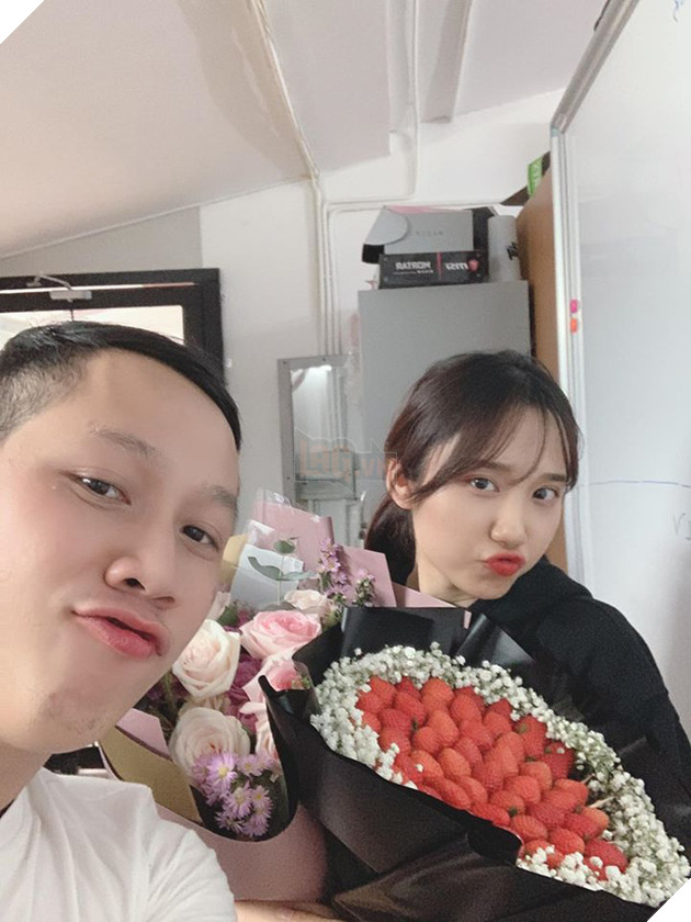 Nàng thơ của SBTC khoe nhan sắc ngọt ngào với váy cô dâu, cư dân mạng lại nháo nhào Tôi có 3 bích, để tôi làm chú rể - Ảnh 1.