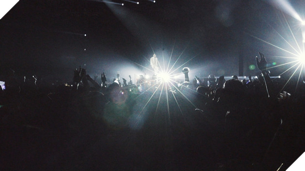 Sky Tour Movie của Sơn Tùng xác lập kỷ lục không tưởng 2