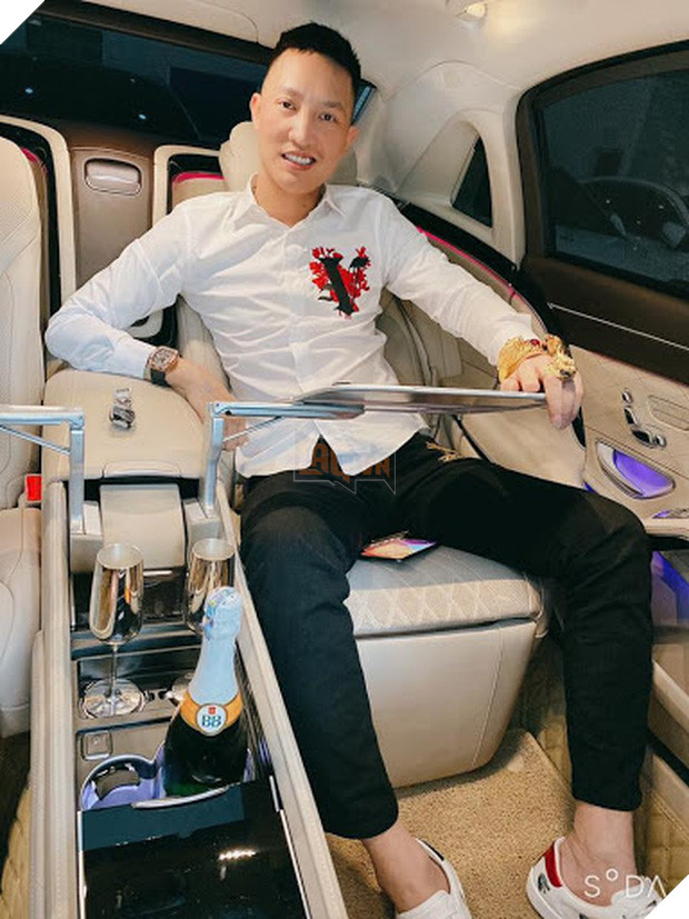 TP.HCM: Công an phát lệnh truy tìm “giang hồ mạng” Huấn Hoa Hồng - Ảnh 1.