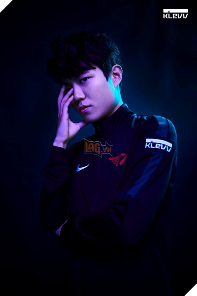 KLEVV và T1 tung TVC quảng cáo, câu thả thính em tắt đèn đi được không của Faker nổi rần rần, viral khủng khiếp trên diễn đàn LOL Hàn Quốc - Ảnh 6.