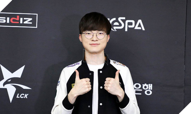 Dù đã trở thành tỉ phú, tại sao Faker vẫn để cha của anh ấy phải làm việc? - Ảnh 2.