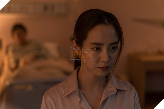 Kẻ xâm nhập: Bất ngờ với tựa phim lập kỉ lục phòng vé Hàn 5