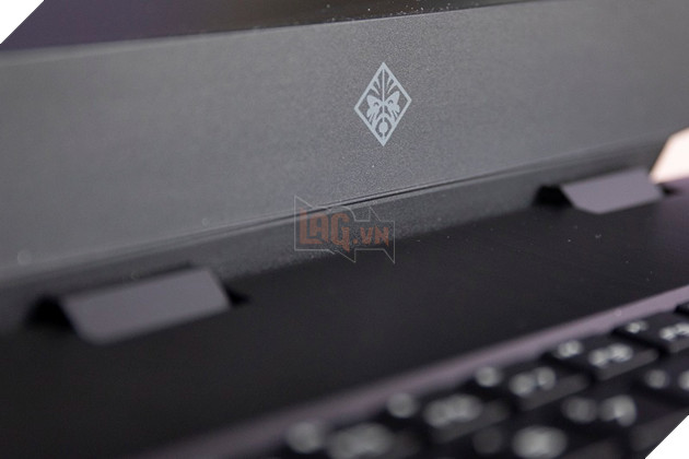 Review HP Omen 15: Chiếc laptop gaming cực nhỏ , nhưng sở hữu sức mạnh siêu to khổng lồ  9