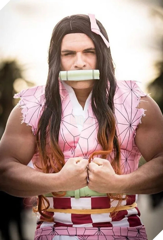 Anh trai vai u thịt bắp cuồn cuộn nhưng chỉ thích cosplay các vai... nữ tính - Ảnh 11.