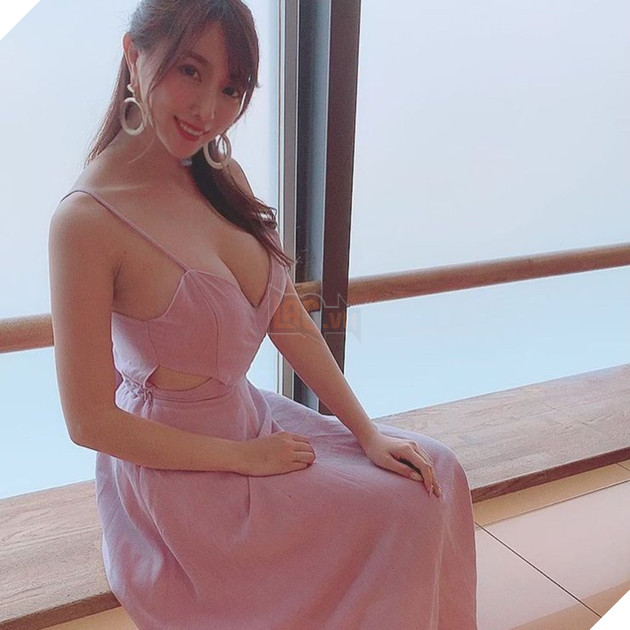 Với ý tưởng biệu lộ cảm xúc khi xem video người lớn, nữ Streamer Nhật Bản suýt bị cấm kênh 6