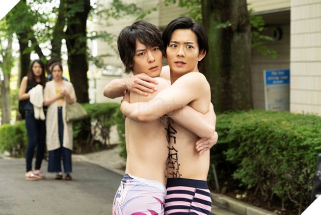 Nude 100%, dàn diễn viên quyến rũ quyết tâm biến Grand Blue movie thành phim 18+ 10