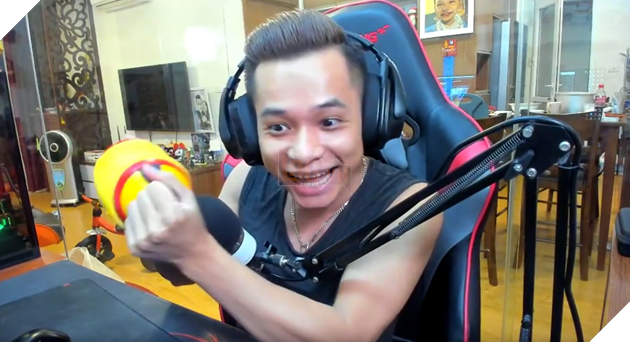 Độ Mixi phản ứng không thể nào gắt hơn khi phát hiện có kẻ mạo danh mình để đi lừa đảo