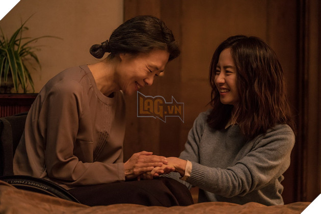 Kẻ xâm nhập: Lý giải cái kết hack não về danh tính đứa em hắc ám 5