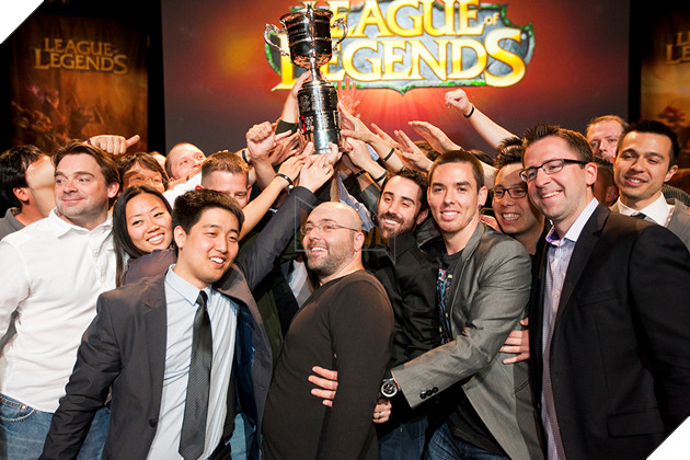 Riot Games lại bị tố cáo làm ngơ trước những hành vi quấy rối tình dục của caster LEC