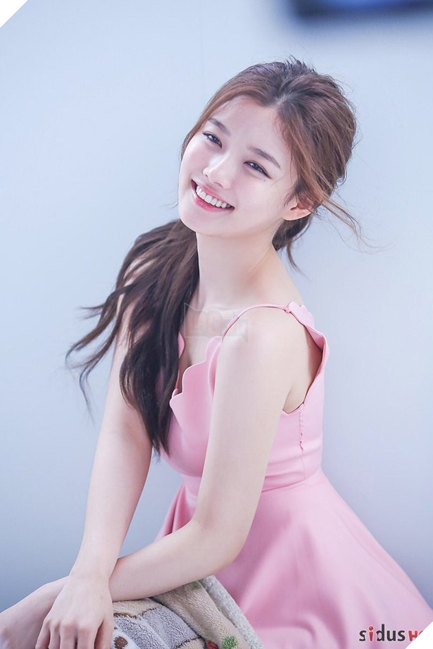 Vẻ ngoài lột xác quyến rũ của mỹ nhân được mệnh danh là quốc bảo nhan sắc xứ Hàn 9