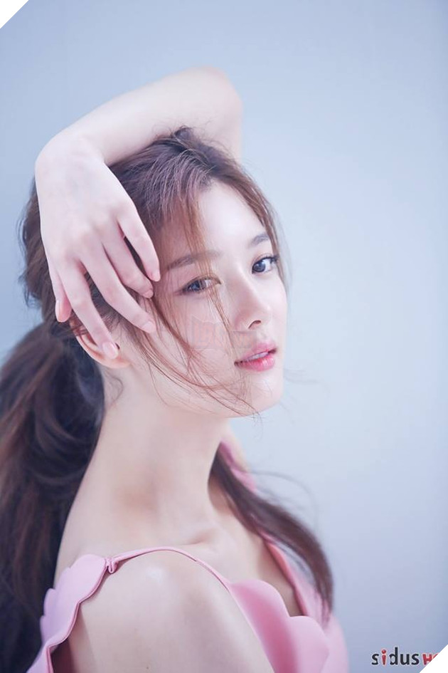 Vẻ ngoài lột xác quyến rũ của mỹ nhân được mệnh danh là quốc bảo nhan sắc xứ Hàn 8