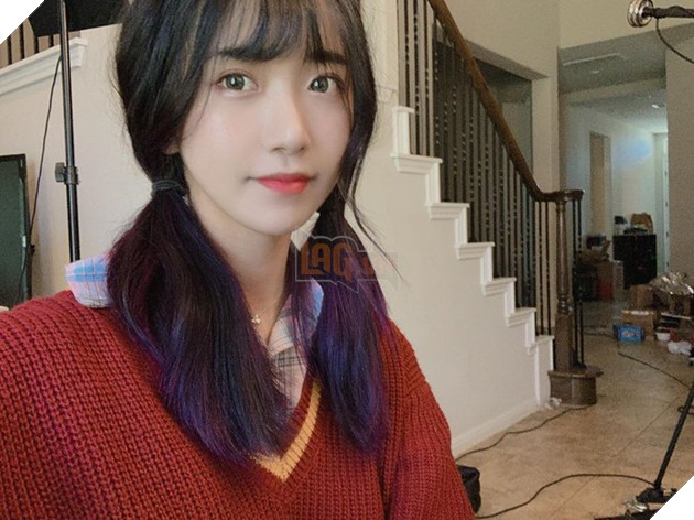 Nữ Streamer đã hy sinh lông mày của mình để nhận 5000USD khiến người xem tiếc nuối 7