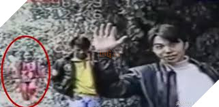 Bí ẩn về cô bé áo đỏ tại khu du lịch Dakeng từng gieo rắc xui rủi cho khách du lịch 3