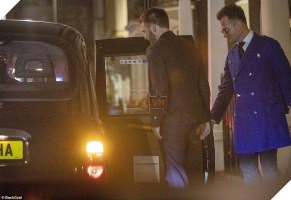 Nghi vấn Captain America Chris Evans hẹn hò Lily James 3