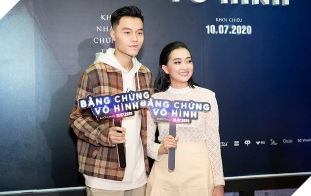 Dàn sao đình đám xuất hiện tại họp báo Bằng chứng vô hình: Nhã Phương một mình vẫn rạng rỡ Phương Anh Đào xinh đẹp hút hồn 17