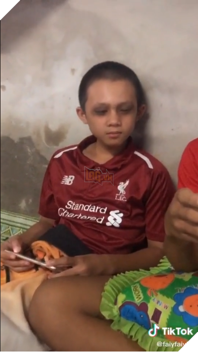 3 cháu nhỏ mắt thâm quầng vì cày game mobile thâu đêm khiến dân mạng lo ngại - Ảnh 4.