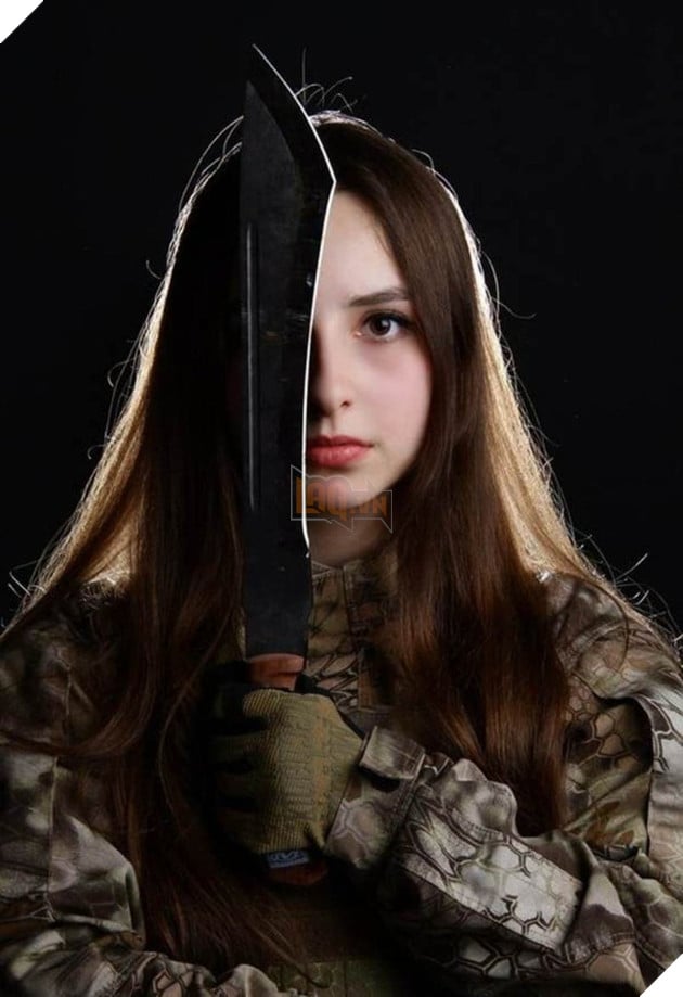 Gặp gỡ Elena Deligioz cùng những bức ảnh theo phong cách PUBG làm điên đảo dân mạng 5