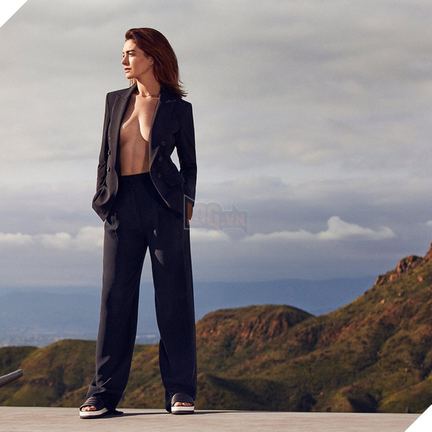 Sẽ ra sao khi mỹ nhân nóng bỏng bậc nhất Hollywood hoá phù thuỷ với tạo hình kinh dị? 8