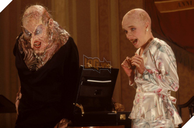 Sẽ ra sao khi mỹ nhân nóng bỏng bậc nhất Hollywood hoá phù thuỷ với tạo hình kinh dị? 5