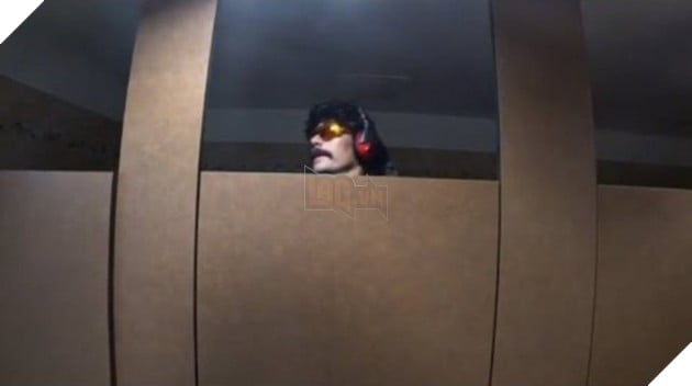 Dr Disrespect và những lần nổi loạn đầy tai tiếng trong suốt sự nghiệp streamer của mình - Ảnh 1.