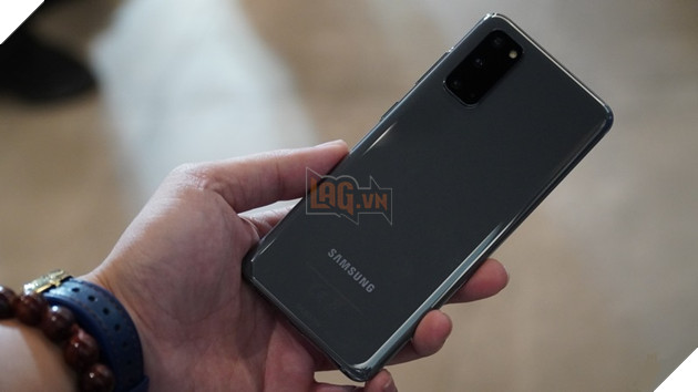 So sánh iPhone 11 vs Galaxy S20: Đâu là chiếc smartphone đáng để mua?  6