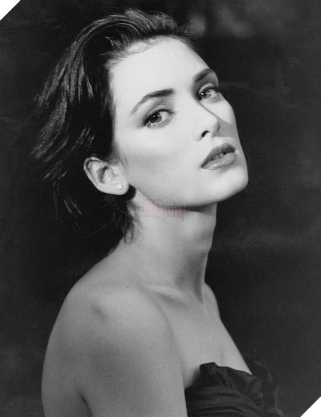 Loạt ảnh thời trẻ cực quyến rũ của Winona Ryder - mỹ nữ từng là bóng hồng của Johnny Depp  7