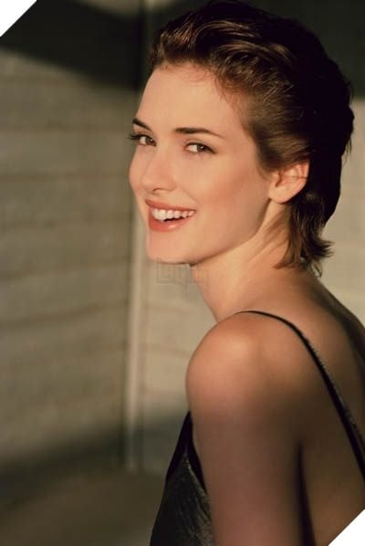 Loạt ảnh thời trẻ cực quyến rũ của Winona Ryder - mỹ nữ từng là bóng hồng của Johnny Depp  13