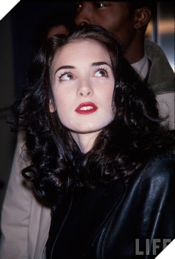 Loạt ảnh thời trẻ cực quyến rũ của Winona Ryder - mỹ nữ từng là bóng hồng của Johnny Depp  5