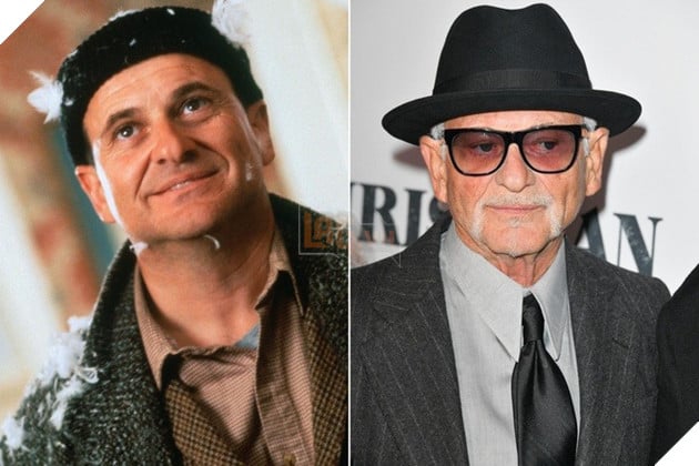 Nhìn lại dàn diễn viên Ở nhà một mình sau 30 năm: Kẻ hóa nghiện ngập, người làm tổng thống 2