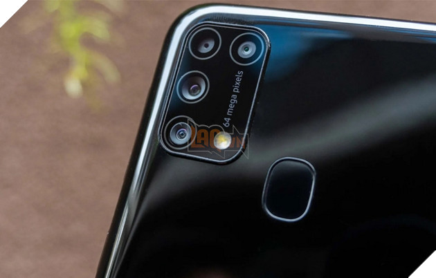 Galaxy M31s là chiếc smartphone tầm trung đầu tiên của Samsung được tặng kèm sạc nhanh 25W 4