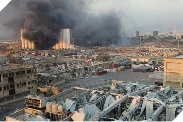 Vụ nổ ở Beirut: Cảnh hoang tàn đổ nát của thành phố như viễn cảnh phim ngày tận thế 5
